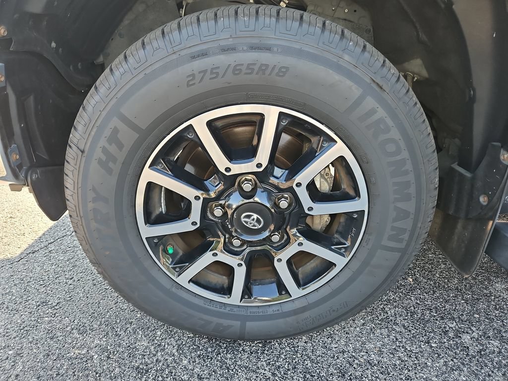 Used 2017 Toyota Tundra Limited w/ Limited Premium Package AWD/4WD image 27