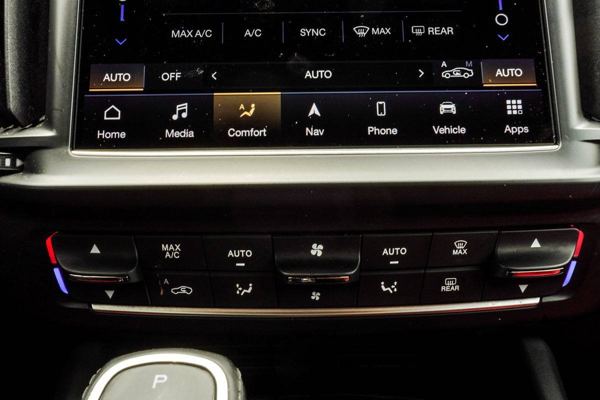 Used 2021 Maserati Levante AWD/4WD image 25