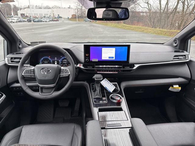 New 2026 Toyota Sienna XLE Woodland Edition image 17