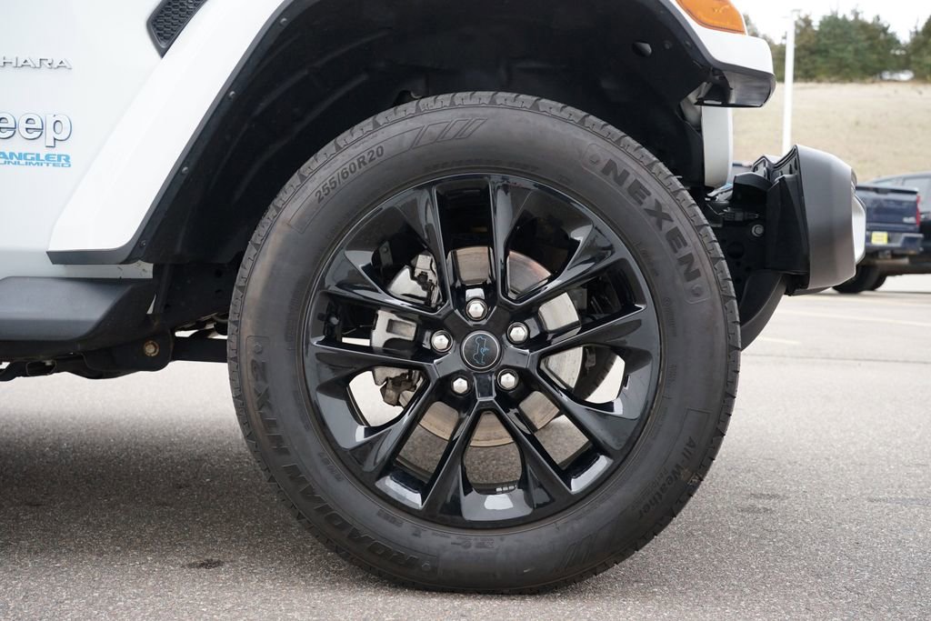 Used 2022 Jeep Wrangler Unlimited Sahara w/ Cold Weather Group image 31