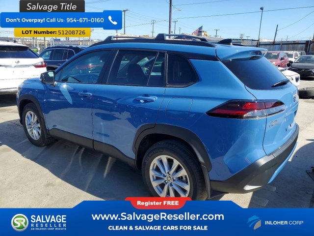 Used 2026 Toyota Corolla Cross LE FWD image 3
