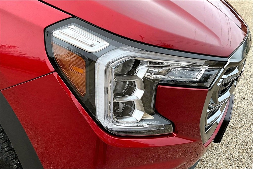 Used 2024 GMC Terrain AT4 w/ Infotainment Package II image 31