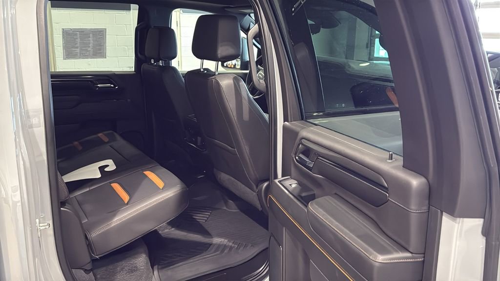 Used 2024 GMC Sierra 2500 AT4 w/ AT4 Premium Plus Package image 14