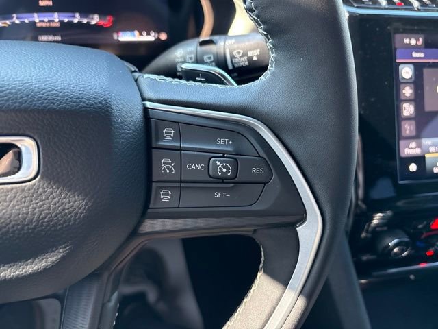 Used 2024 Jeep Grand Cherokee L Altitude image 22