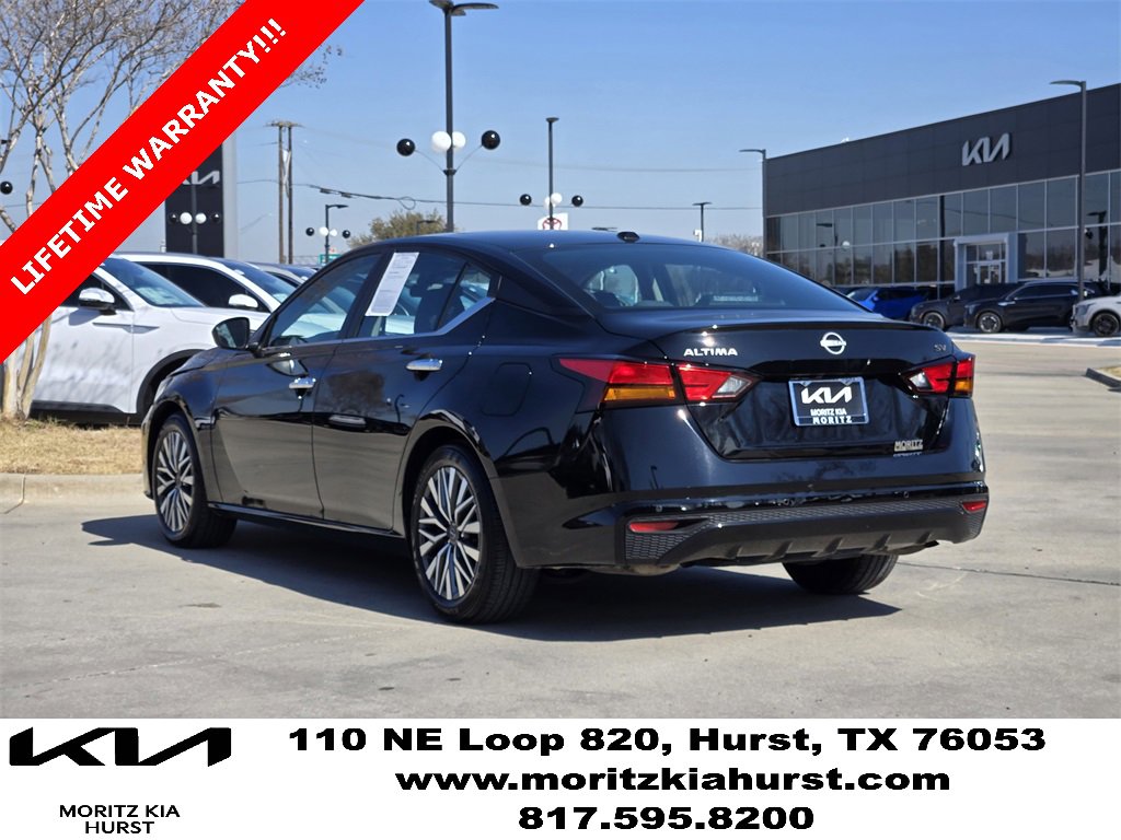 Used 2024 Nissan Altima 2.5 SV image 3