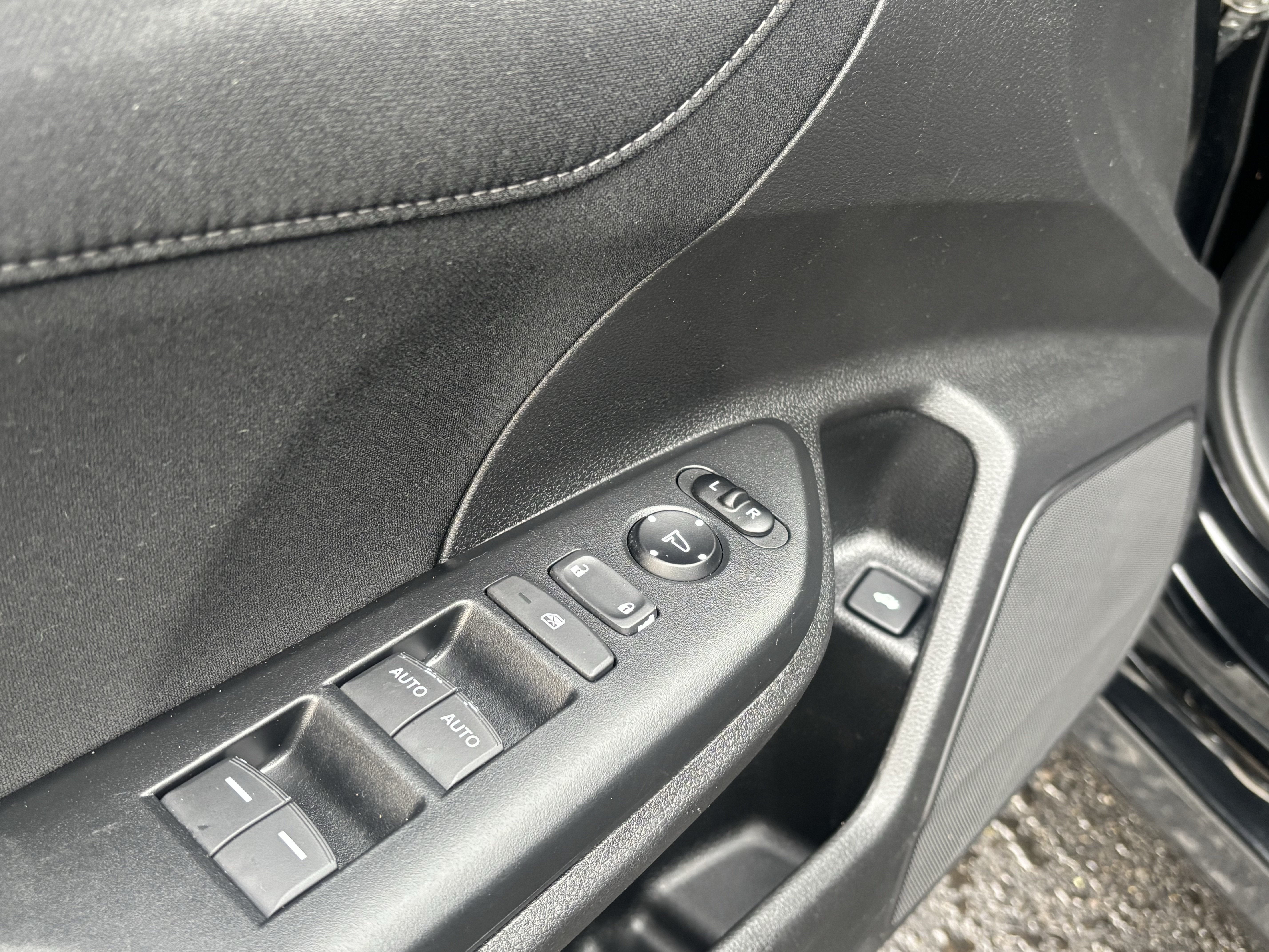 Used 2017 Honda Civic EX image 18