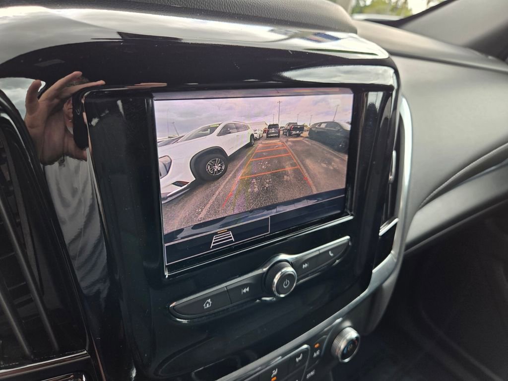Certified 2023 Chevrolet Traverse LT FWD image 33