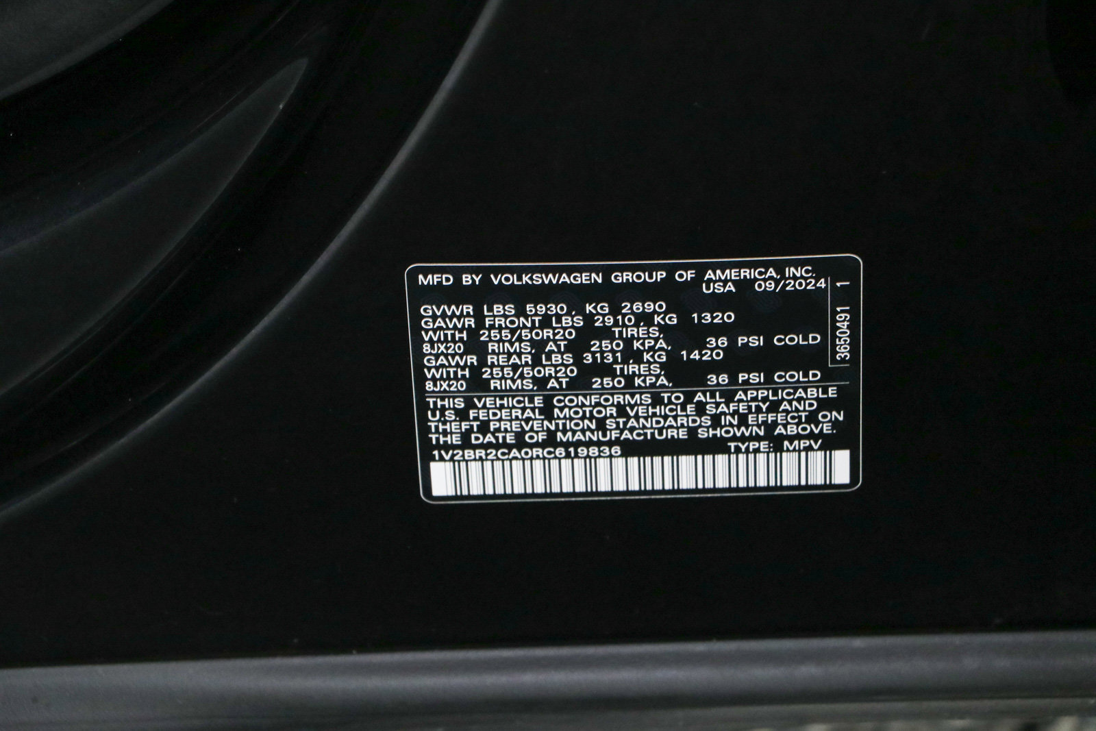 Used 2024 Volkswagen Atlas SEL AWD/4WD image 35