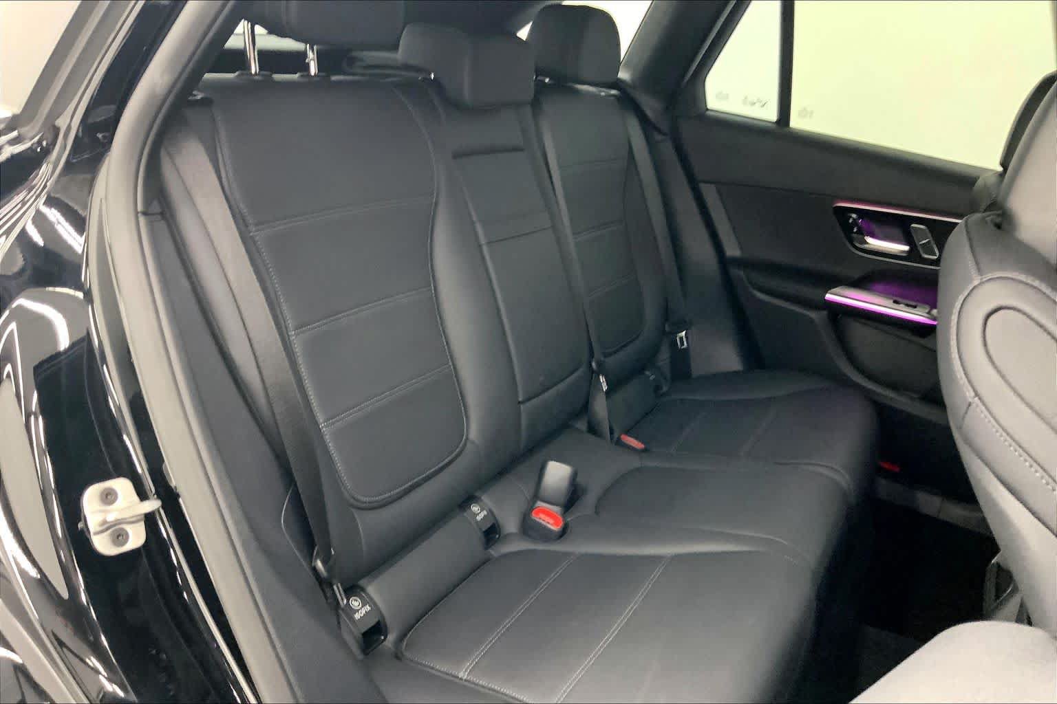 Used 2026 Mercedes-Benz GLC 300 image 13