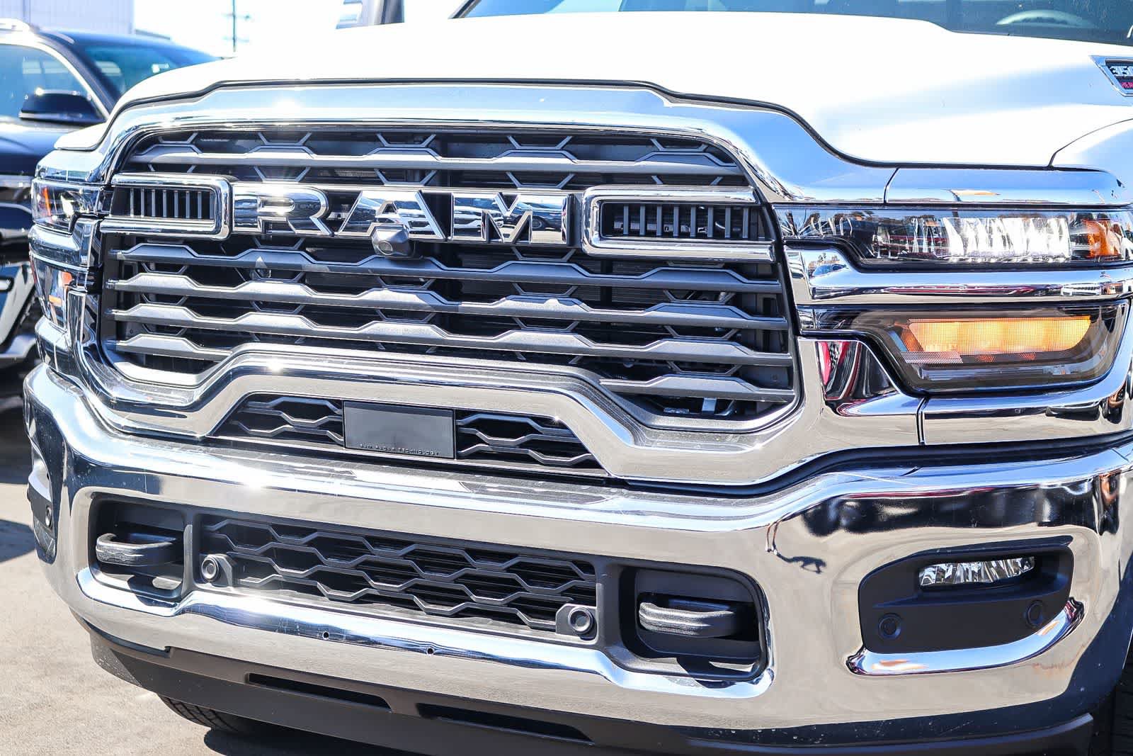 New 2027 RAM 3500 Tradesman AWD/4WD image 9