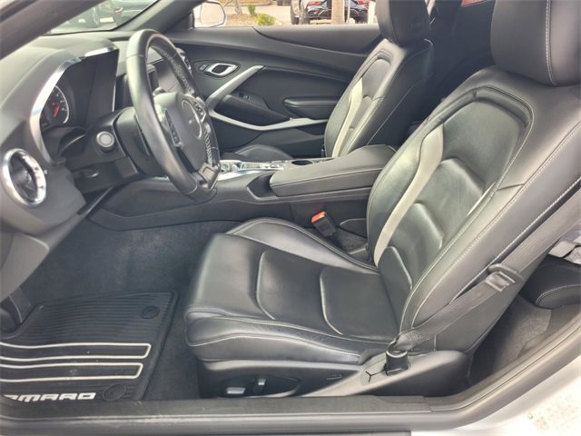 Used 2019 Chevrolet Camaro LT image 4
