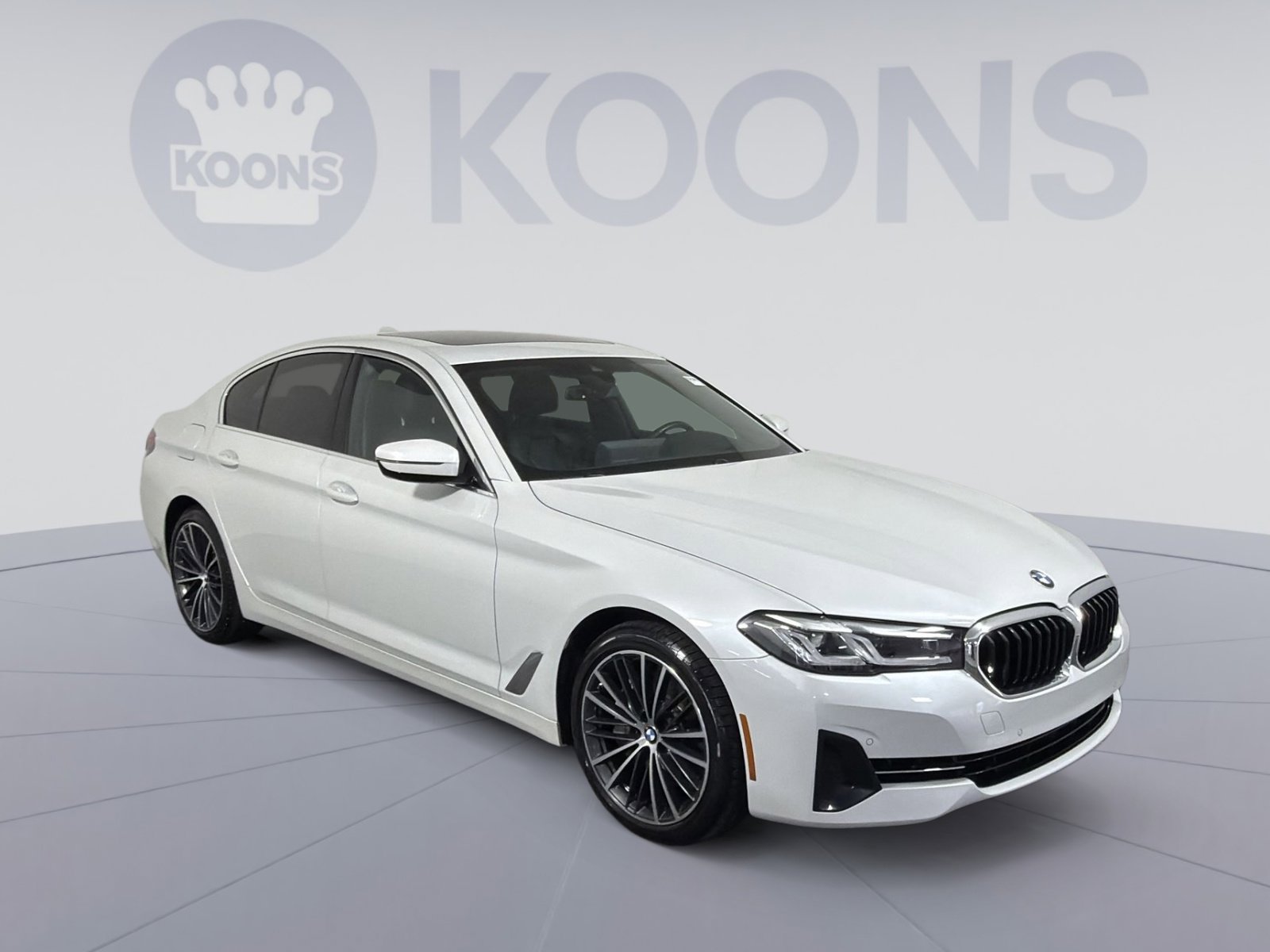 Used 2023 BMW 540i xDrive w/ Premium Package image 10