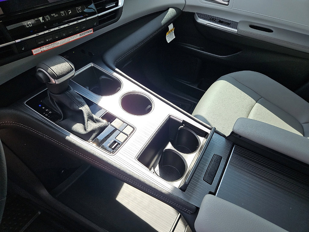 Certified 2026 Toyota Sienna XLE image 20
