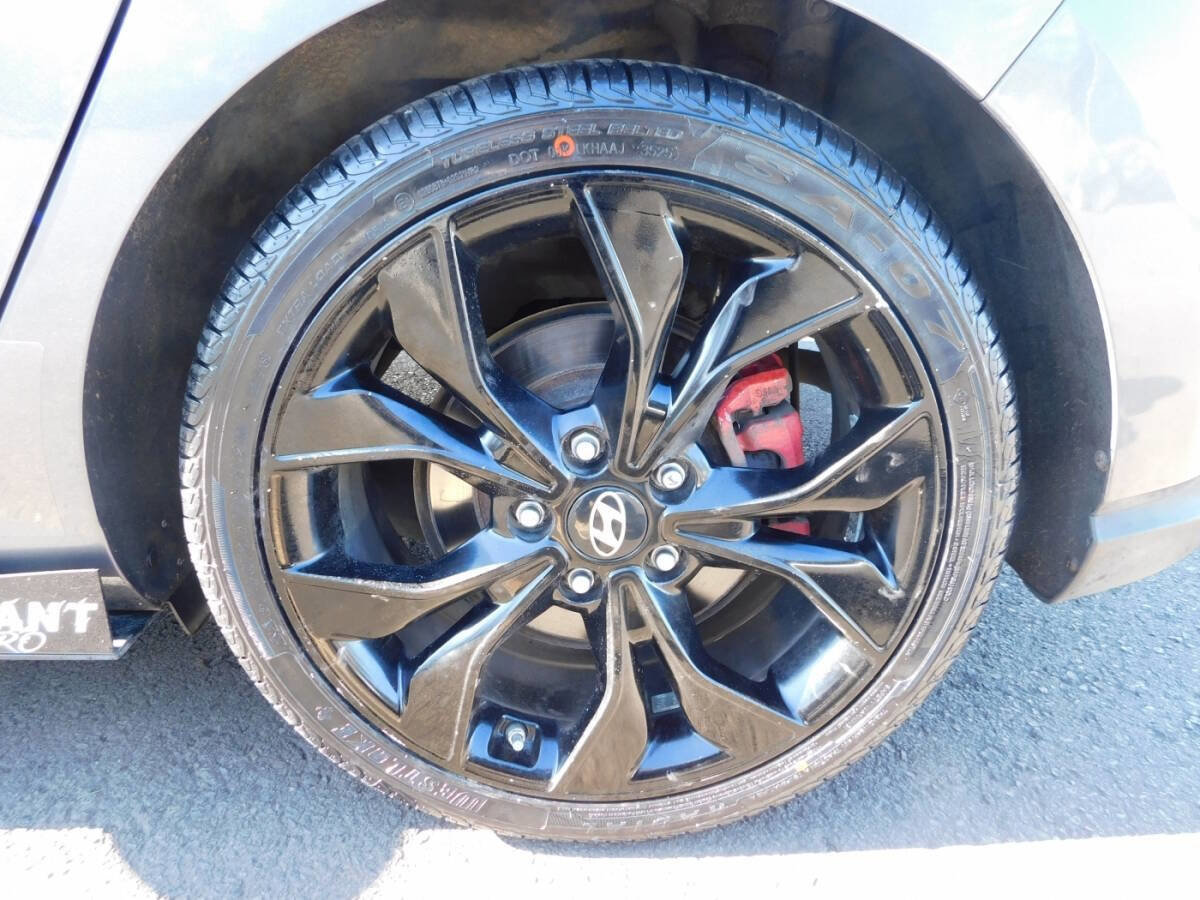 Used 2019 Hyundai Elantra GT N Line image 23