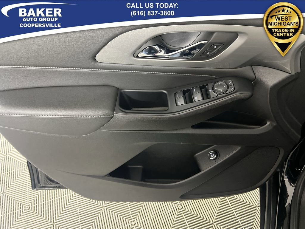 Used 2023 Chevrolet Traverse LT w/ LPO, Floor Liner Package image 21