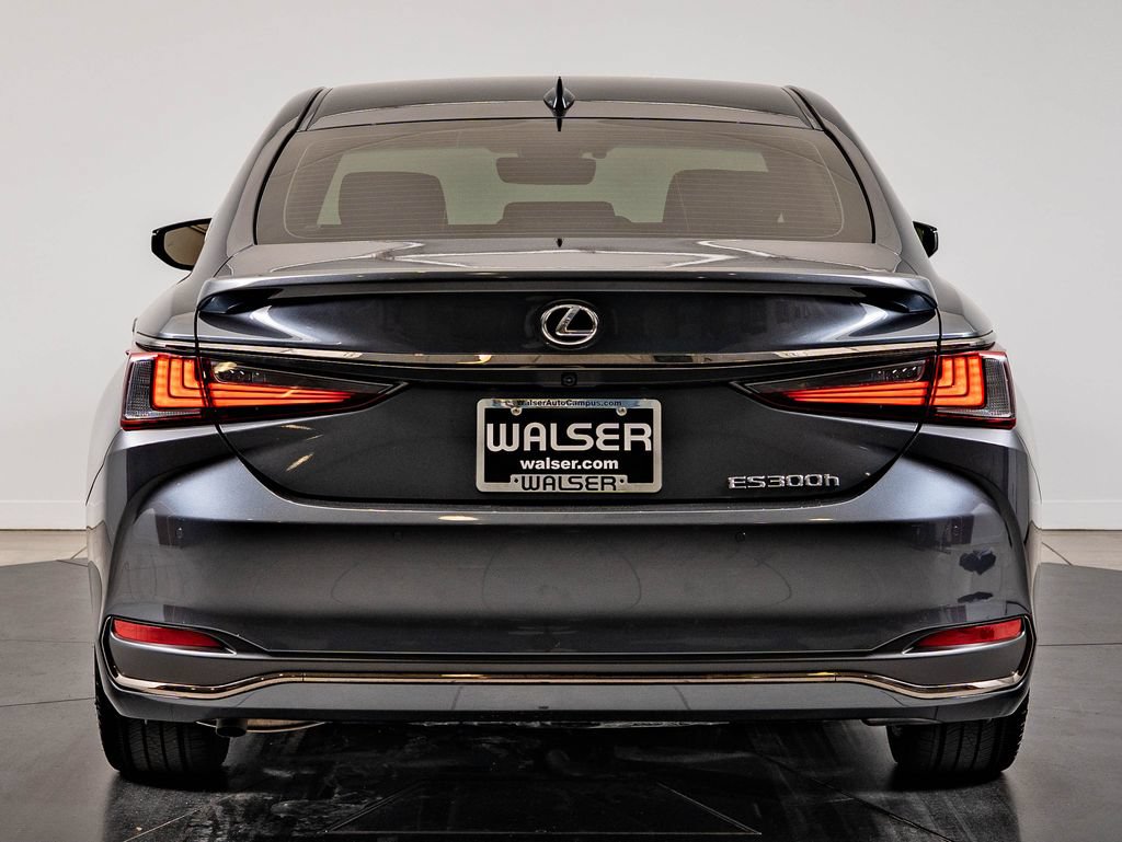 Certified 2025 Lexus ES 300h F Sport FWD image 7