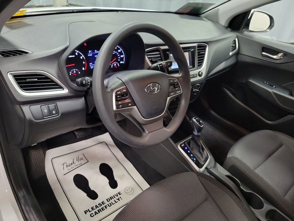 Used 2022 Hyundai Accent SE image 13