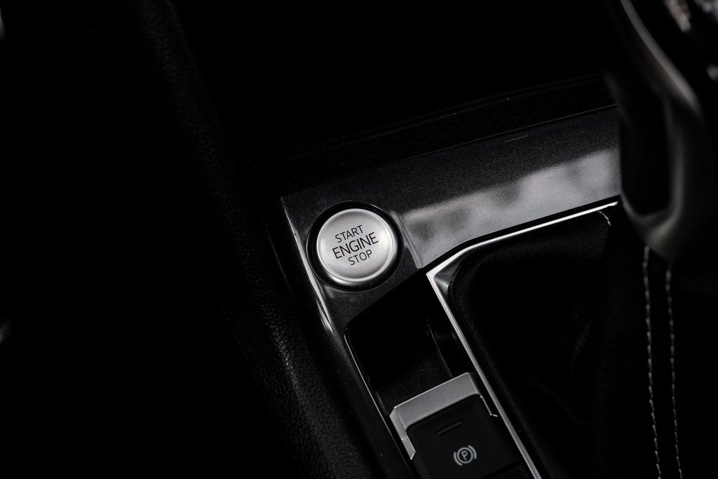 Used 2022 Volkswagen Tiguan SE image 30