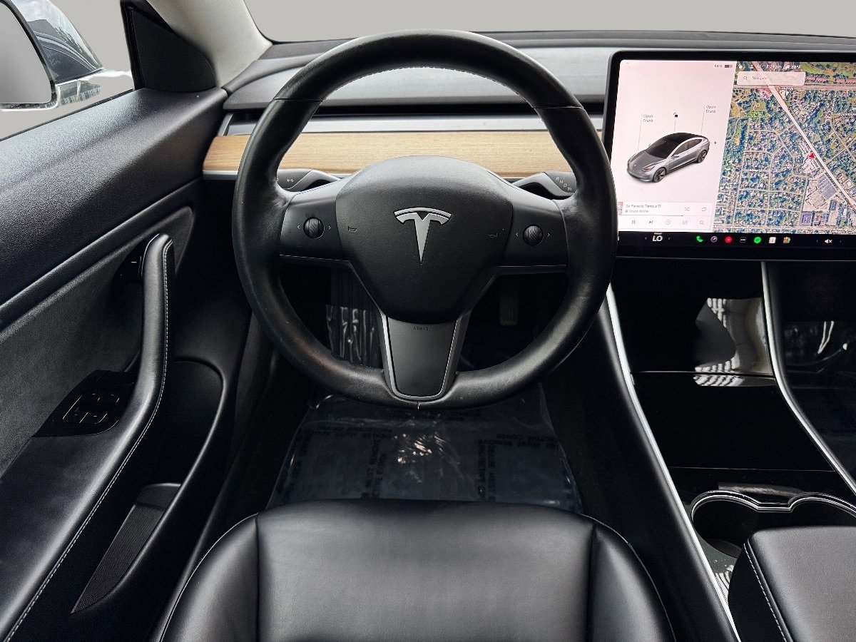 Used 2018 Tesla Model 3 Long Range image 18