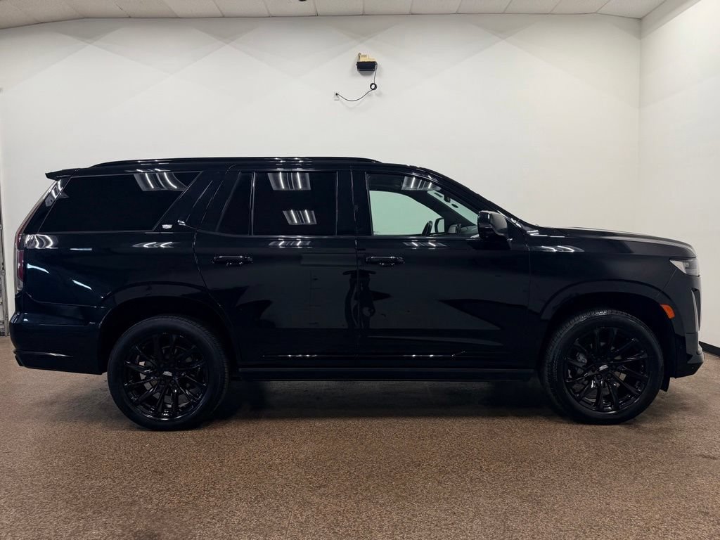 Used 2023 Cadillac Escalade Sport w/ LPO, ONYX Package AWD/4WD image 7