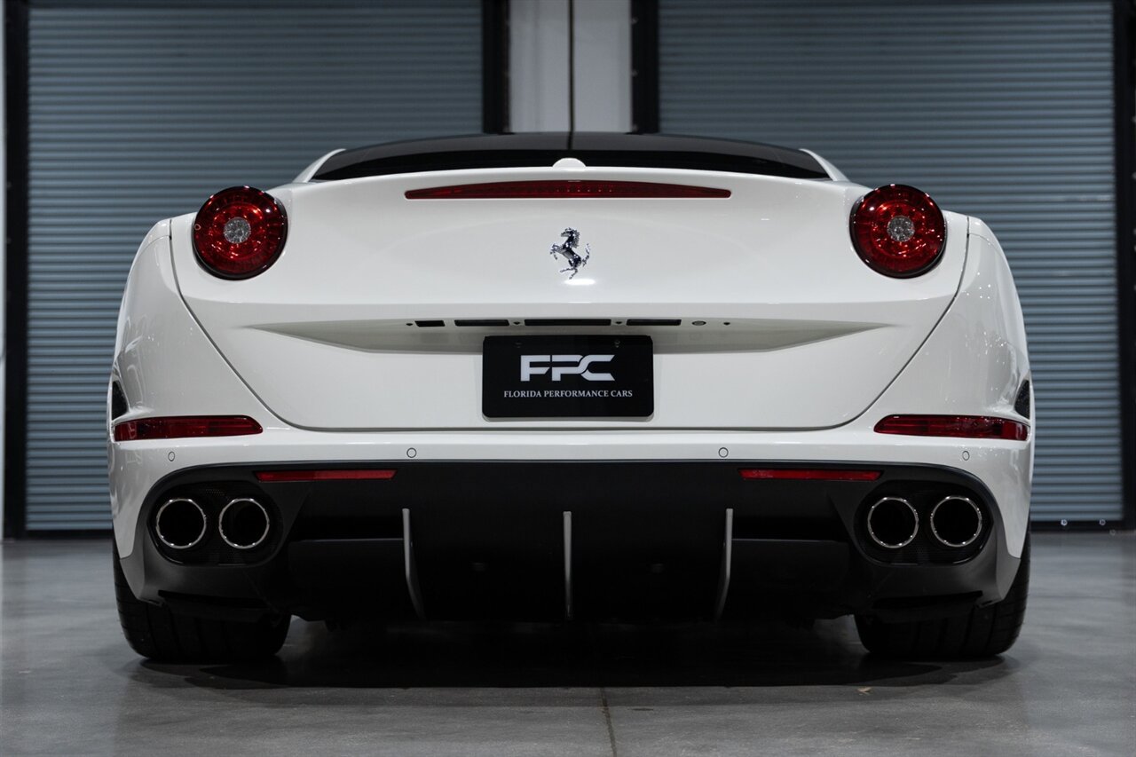 Used 2016 Ferrari California T RWD image 76