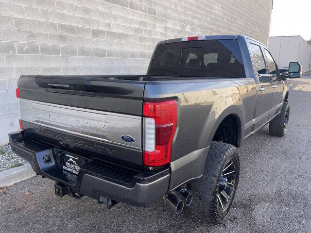 Used 2017 Ford F350 Platinum w/ Platinum Ultimate Package image 4