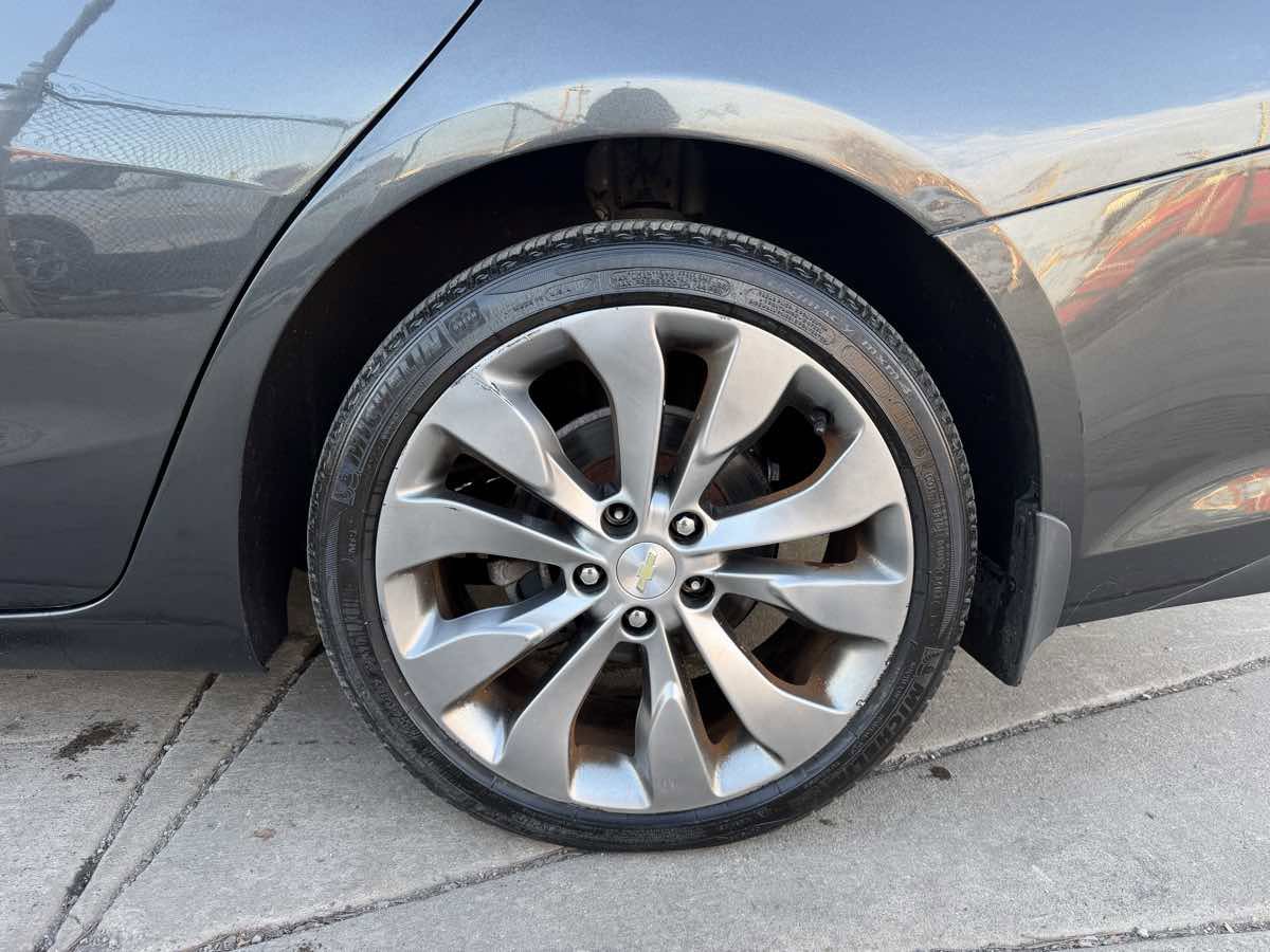 Used 2016 Chevrolet Malibu Premier image 8