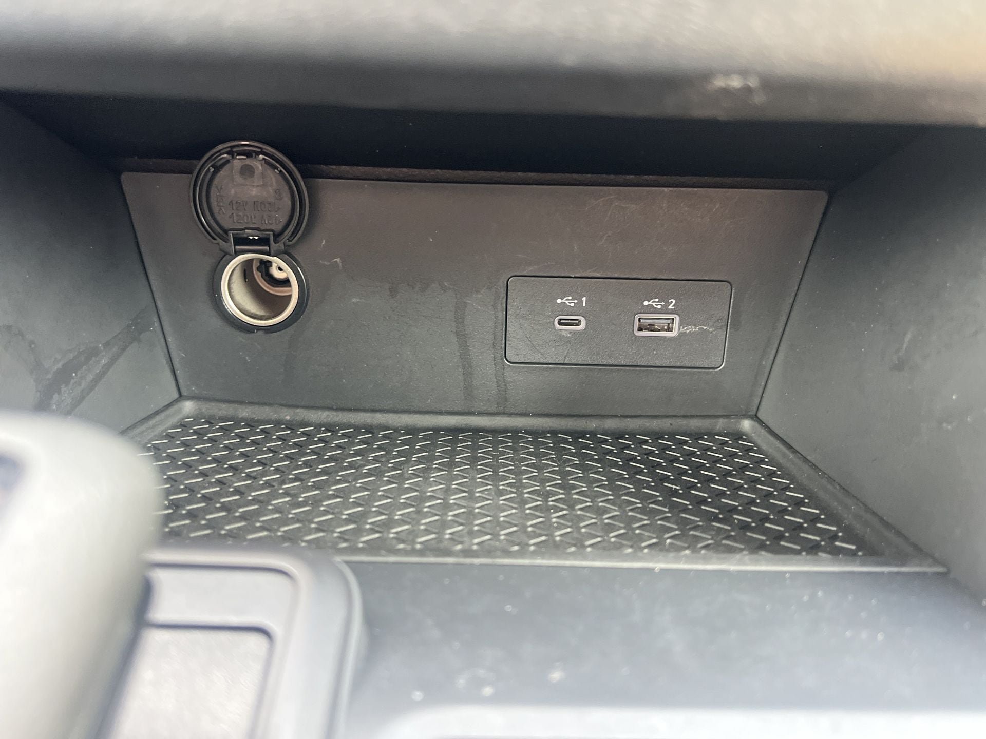 Used 2024 Nissan Pathfinder S FWD image 7