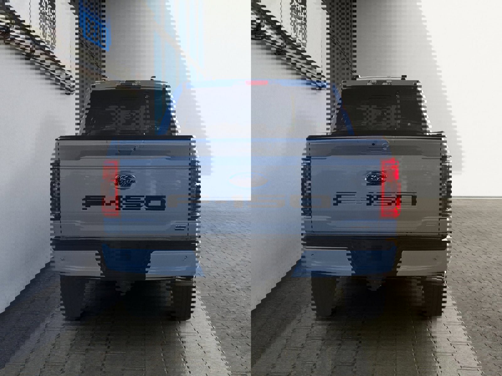 Certified 2022 Ford F150 XLT w/ Equipment Group 302A High image 4