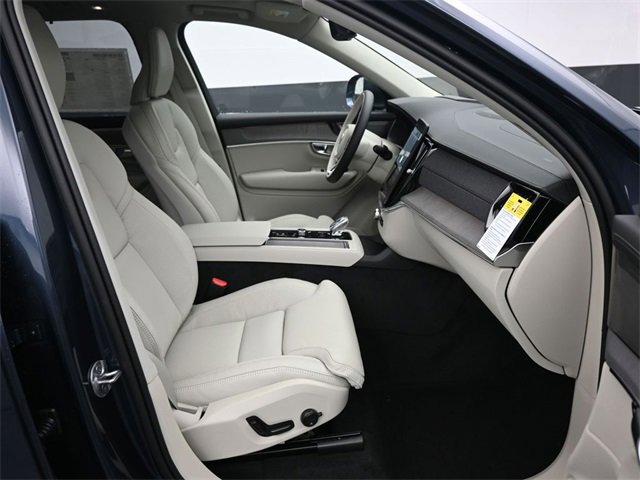 New 2026 Volvo XC90 B6 Ultra image 38