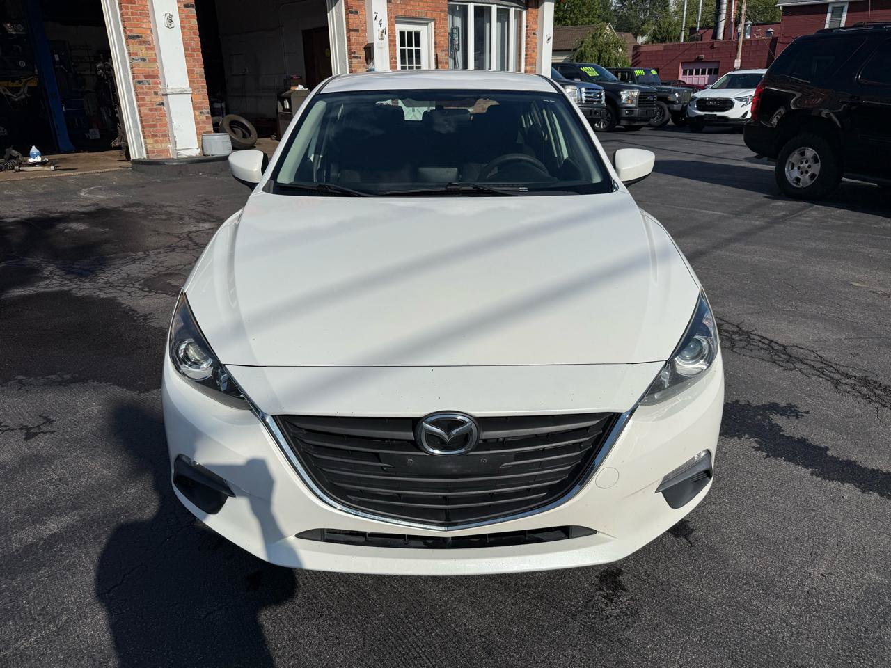 Used 2015 MAZDA MAZDA3 i Sport FWD image 2