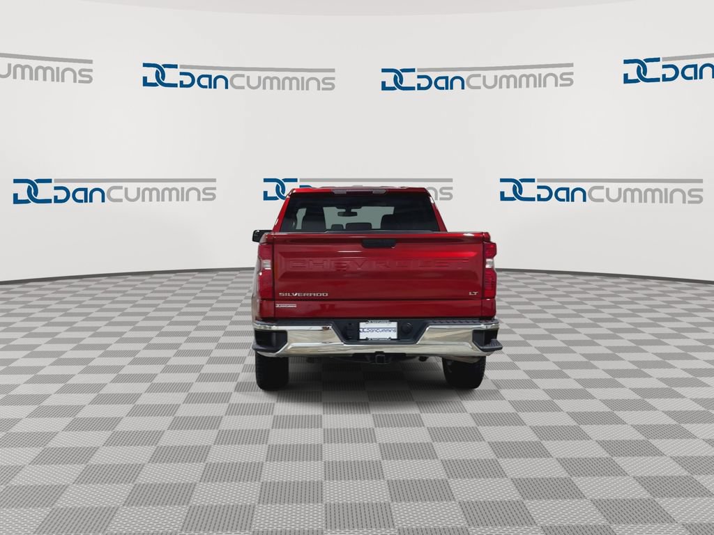 Used 2022 Chevrolet Silverado 1500 LT AWD/4WD image 7