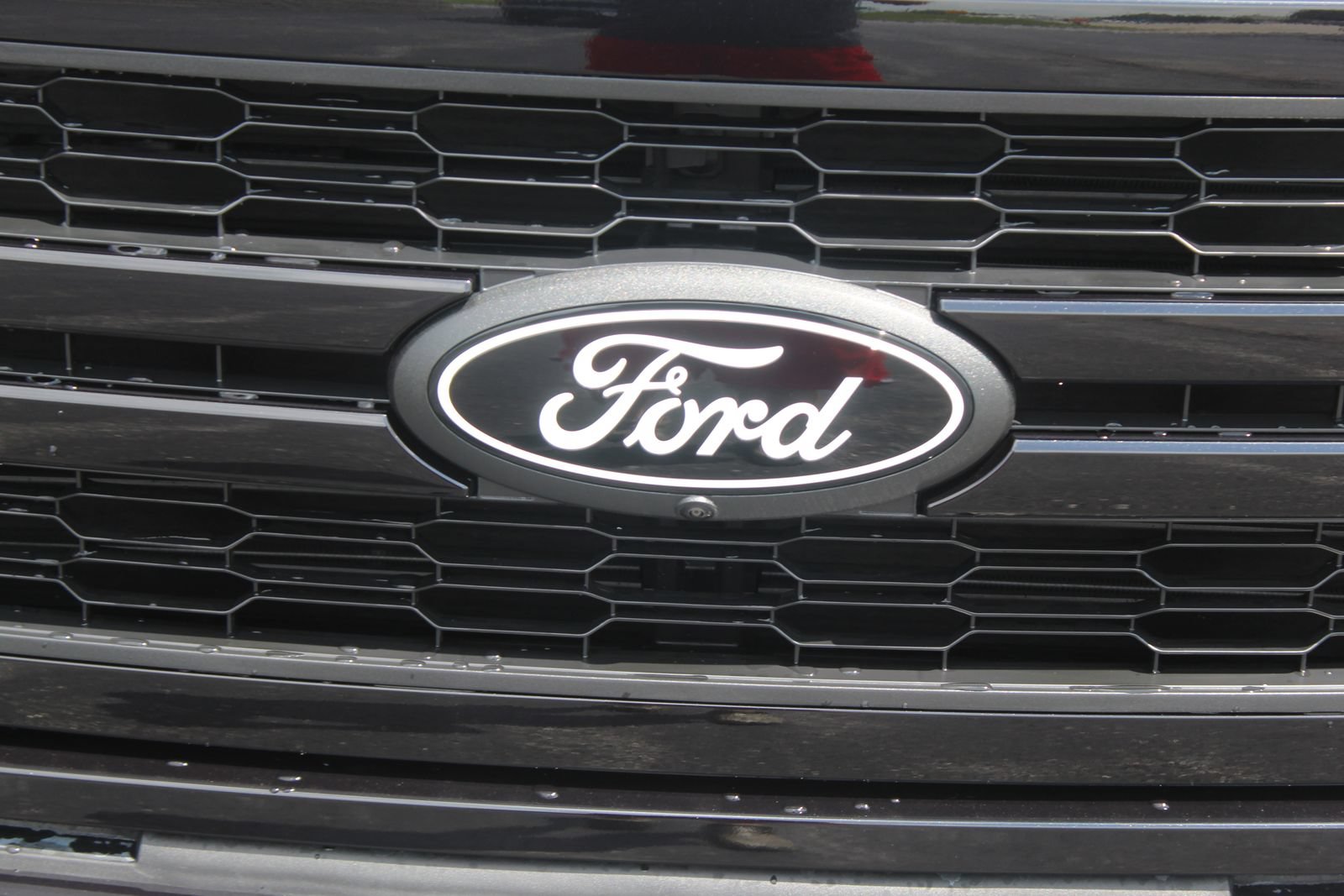 New 2026 Ford F150 Lariat w/ Equipment Group 502A High AWD/4WD image 13