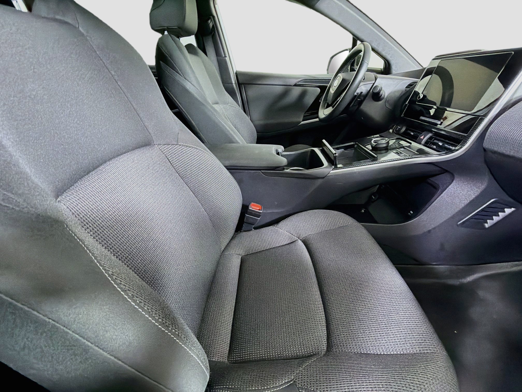 Used 2023 Subaru Solterra AWD image 30