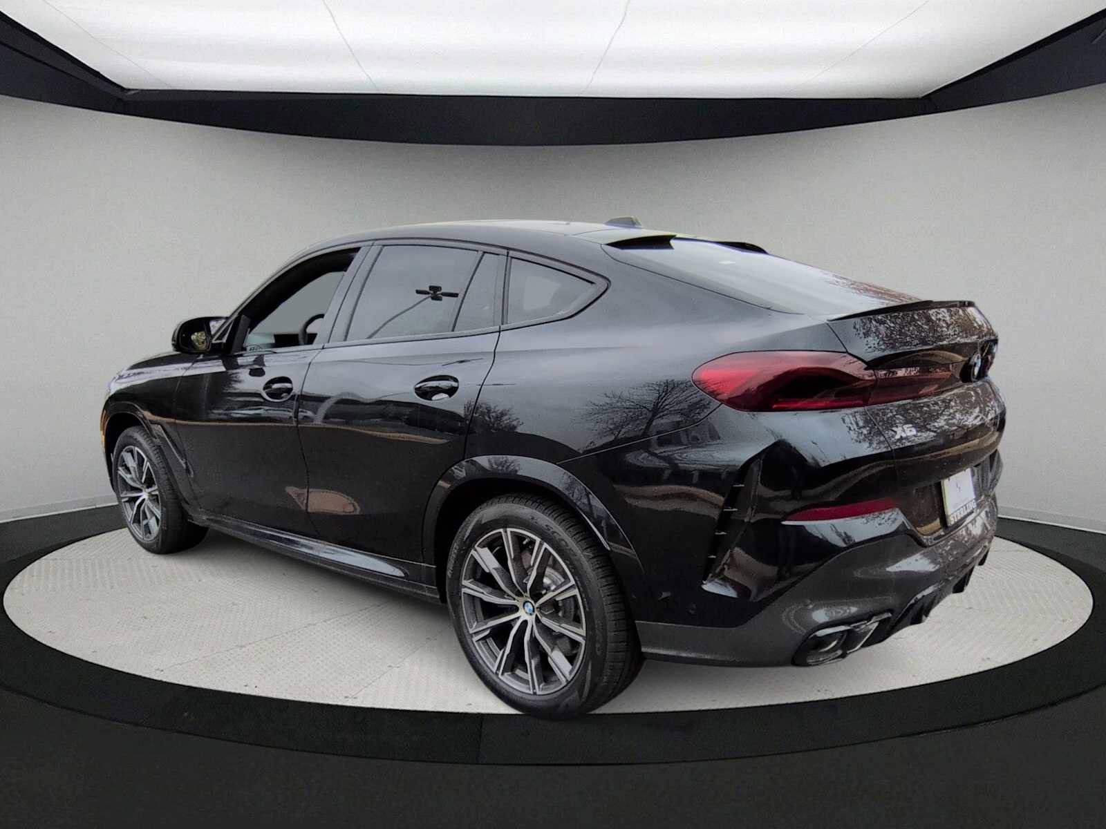 New 2026 BMW X6 M60i image 6