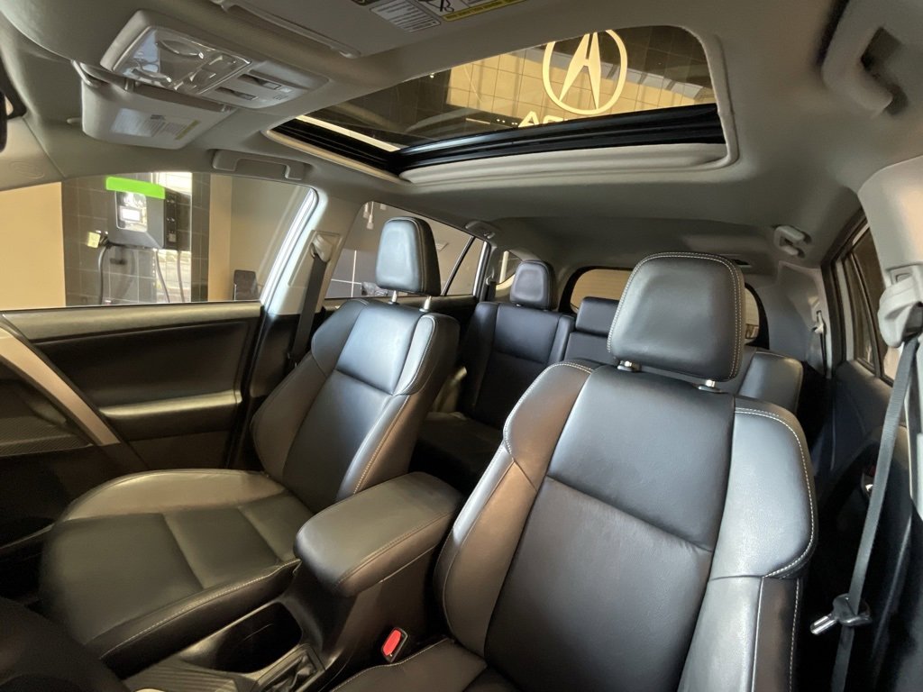 Used 2014 Toyota RAV4 Limited image 10