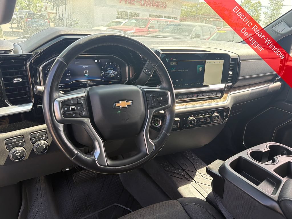 Used 2022 Chevrolet Silverado 1500 LT w/ Protection Package AWD/4WD image 14