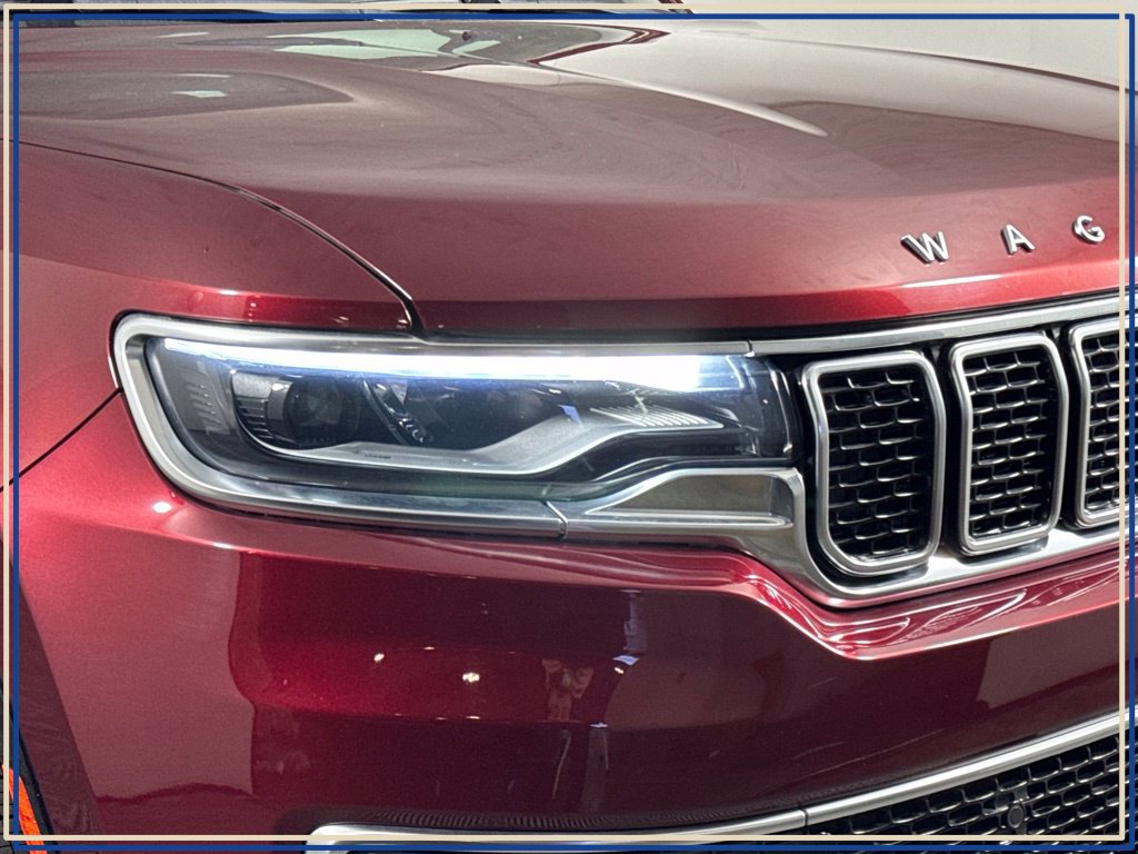 Used 2022 Jeep Wagoneer Series III w/ Premium Group I AWD/4WD image 5