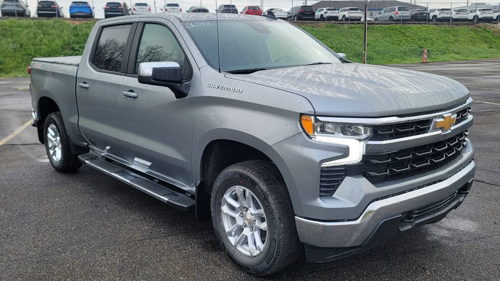 New 2026 Chevrolet Silverado 1500 LT w/ Convenience Package II AWD/4WD image 2