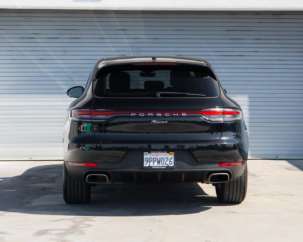 Used 2020 Porsche Macan w/ Premium Package AWD/4WD image 6