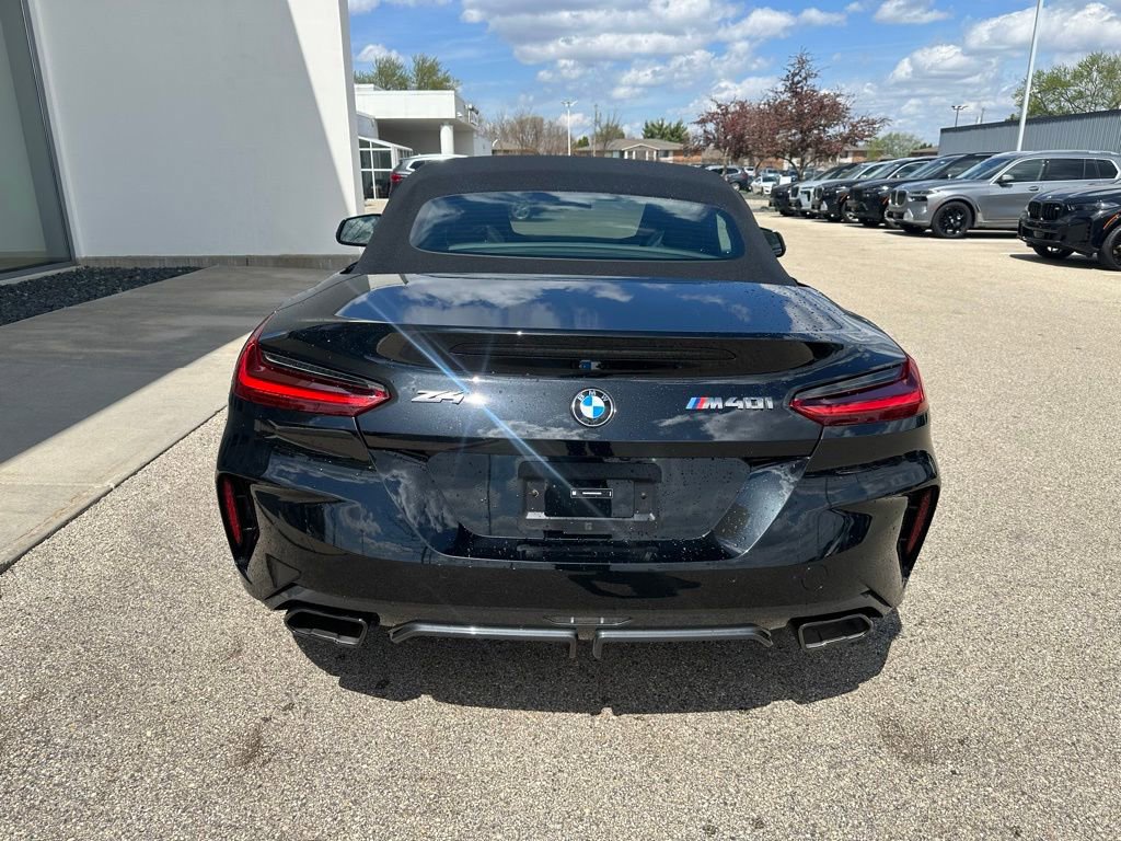 Used 2024 BMW Z4 M40i w/ Shadowloine Package RWD image 20
