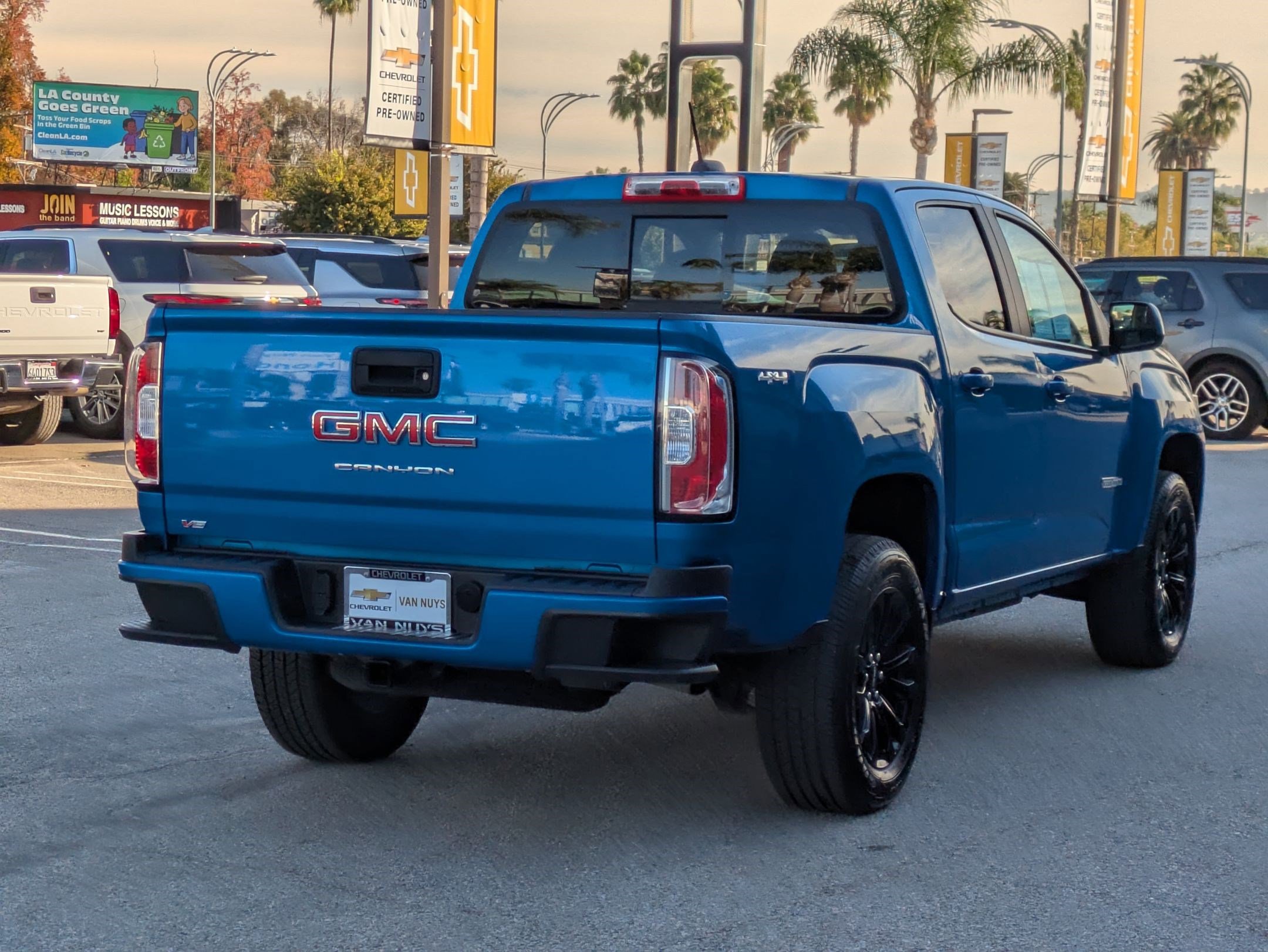 Used 2022 GMC Canyon Elevation w/ Trailering Package image 5