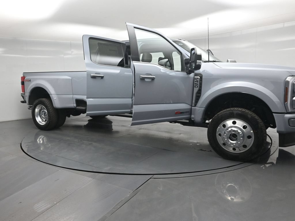 New 2026 Ford F450 Platinum w/ Platinum Plus Package AWD/4WD image 29