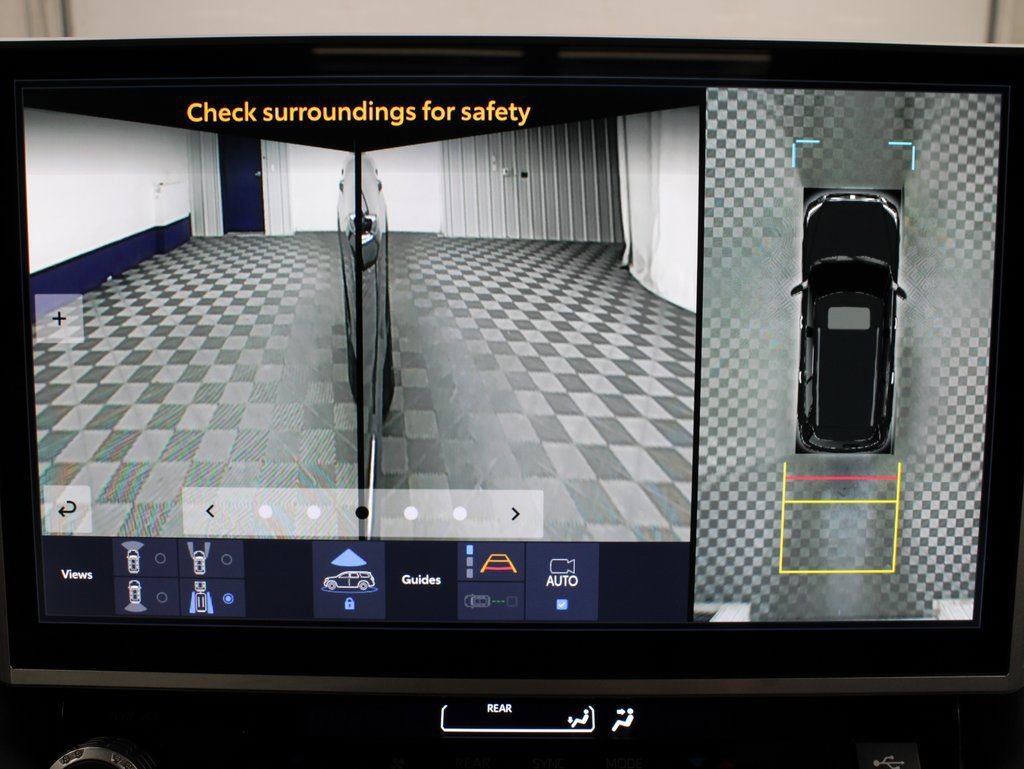 Used 2025 Toyota Sequoia Platinum image 18