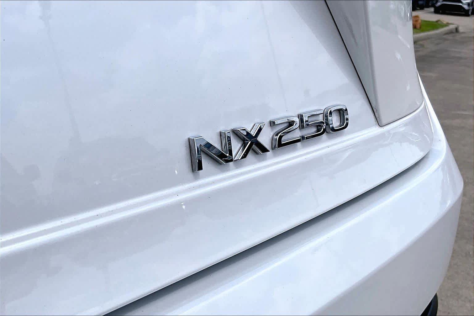 Used 2025 Lexus NX 250 FWD w/ Accessory Package (Z1) image 28