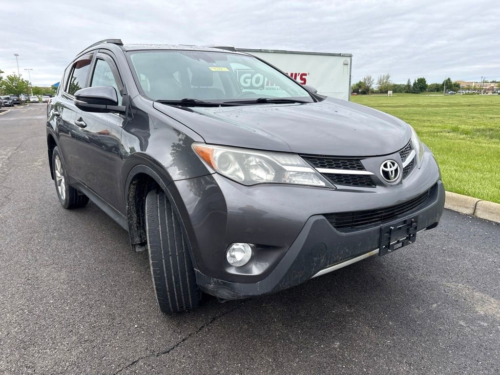 Used 2014 Toyota RAV4 Limited w/ Technology Package AWD/4WD image 14