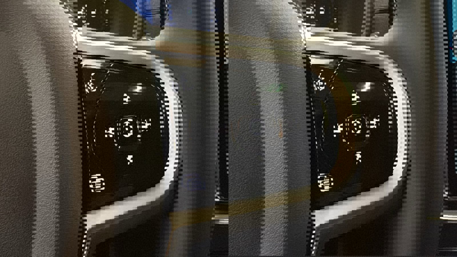 Used 2026 Volvo XC90 B5 Plus w/ Protection Package image 14