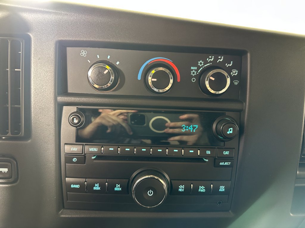 Used 2016 Chevrolet Express 2500 LS RWD image 23