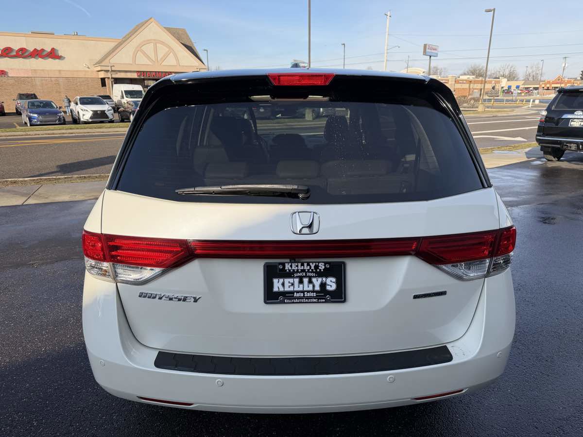 Used 2016 Honda Odyssey Touring image 4