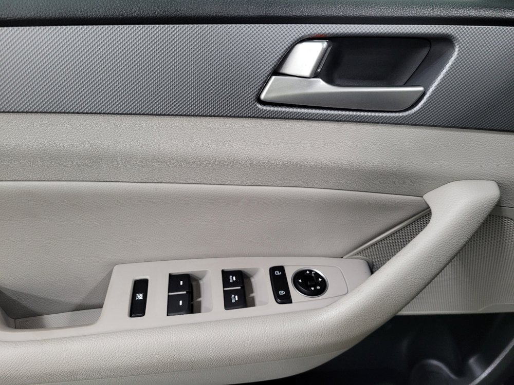 Used 2019 Hyundai Sonata Plug-In Hybrid image 27